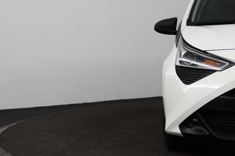 Toyota Aygo - 1.0 VVT-i x-fun 33
