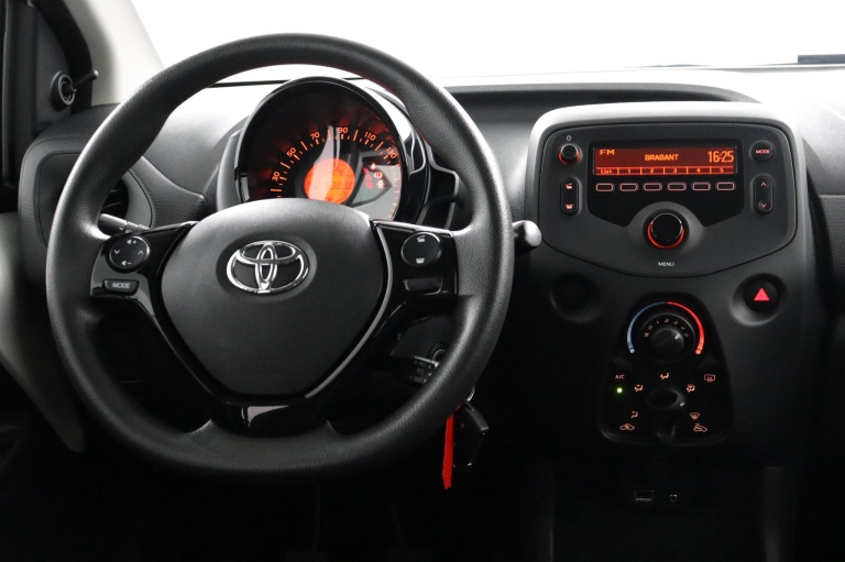 Toyota Aygo - 1.0 VVT-i x-fun 41