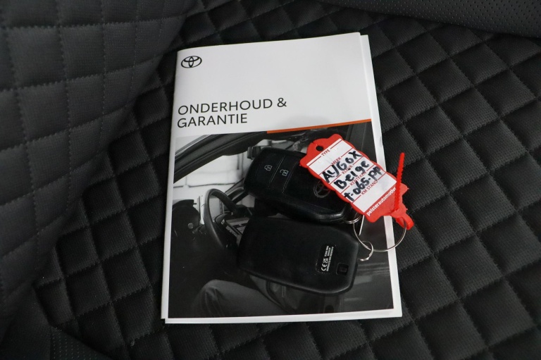 Toyota Aygo X - 1.0 VVT-i MT Premium 11