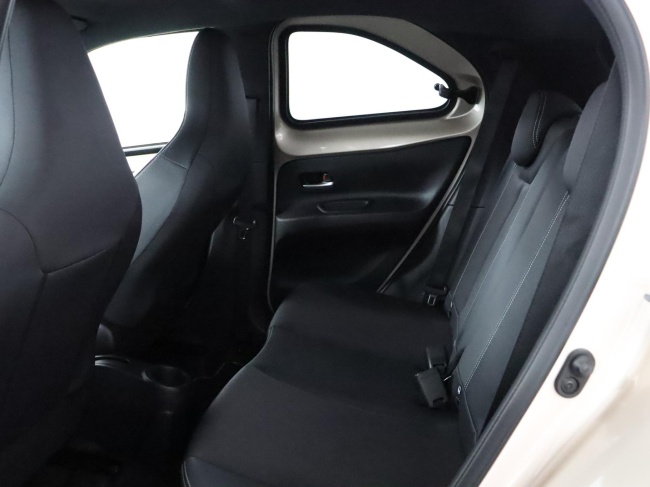 Toyota Aygo X - 1.0 VVT-i MT Premium