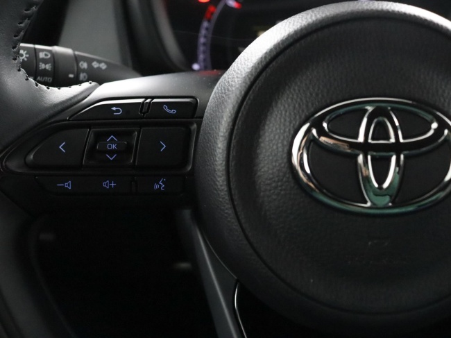 Toyota Aygo X - 1.0 VVT-i MT Premium