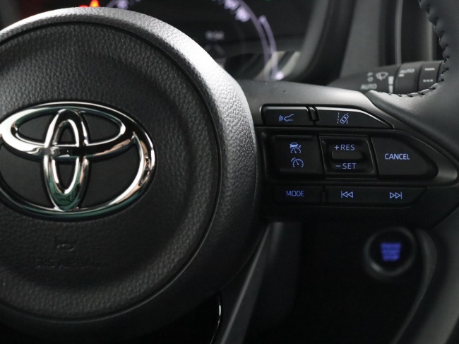 Toyota Aygo X - 1.0 VVT-i MT Premium