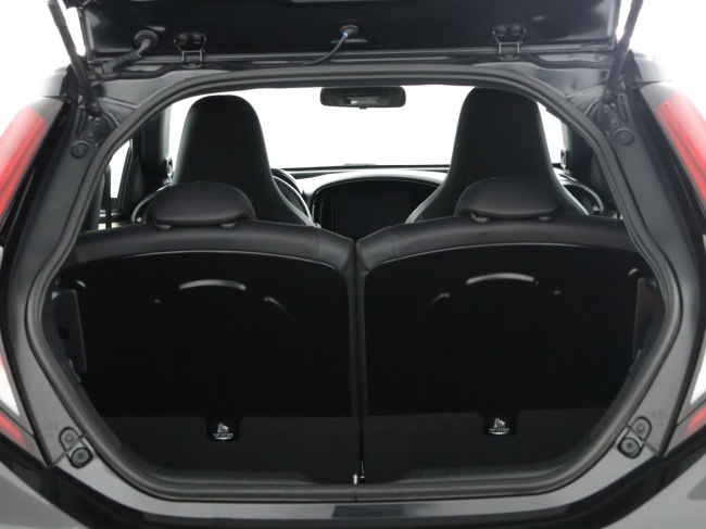 Toyota Aygo X - 1.0 VVT-i MT Premium