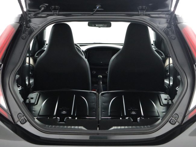 Toyota Aygo X - 1.0 VVT-i MT Premium