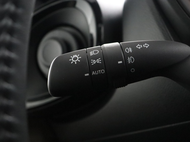 Toyota Aygo X - 1.0 VVT-i MT Premium