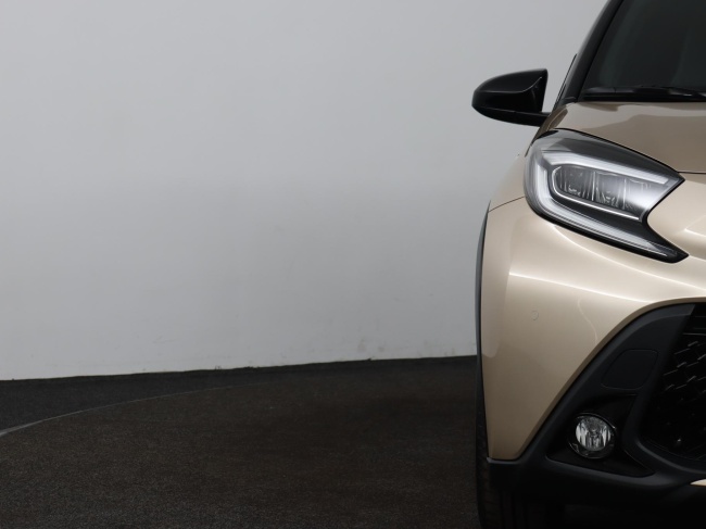 Toyota Aygo X - 1.0 VVT-i MT Premium