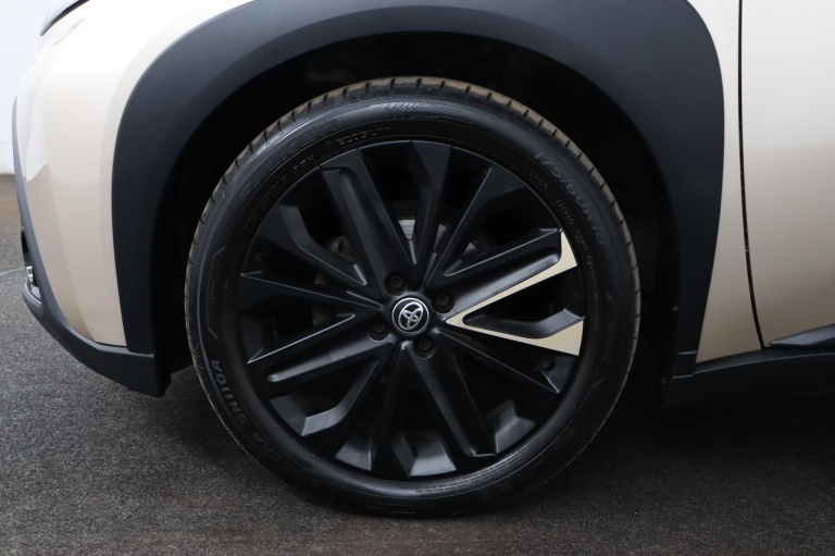 Toyota Aygo X - 1.0 VVT-i MT Premium 37