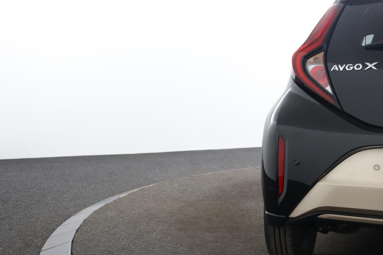 Toyota Aygo X - 1.0 VVT-i MT Premium 39