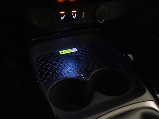 Toyota Aygo X - 1.0 VVT-i MT Premium