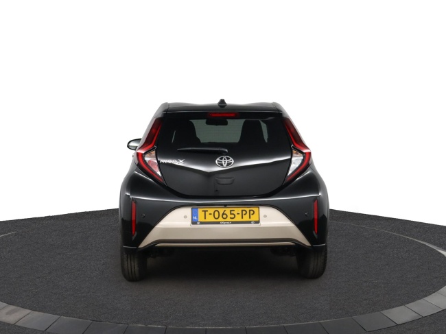 Toyota Aygo X - 1.0 VVT-i MT Premium