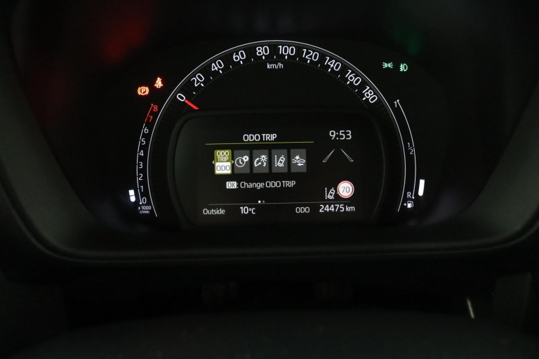 Toyota Aygo X - 1.0 VVT-i MT Premium 6