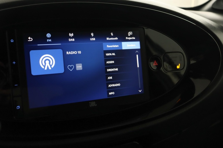 Toyota Aygo X - 1.0 VVT-i MT Premium 8