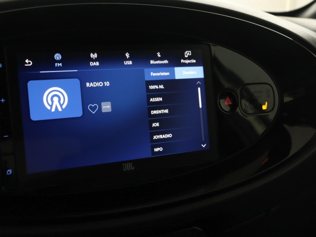 Toyota Aygo X - 1.0 VVT-i MT Premium