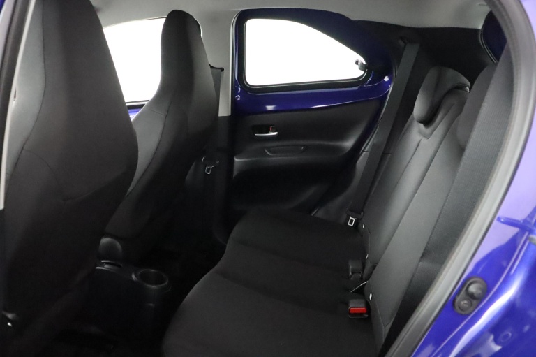 Toyota Aygo X - 1.0 VVT-i MT Play 18