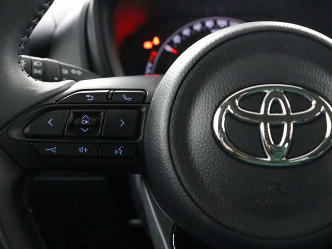 Toyota Aygo X - 1.0 VVT-i MT Play