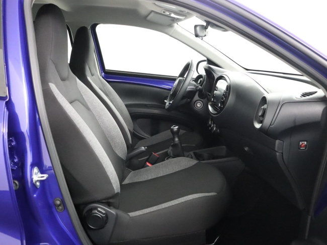 Toyota Aygo X - 1.0 VVT-i MT Play