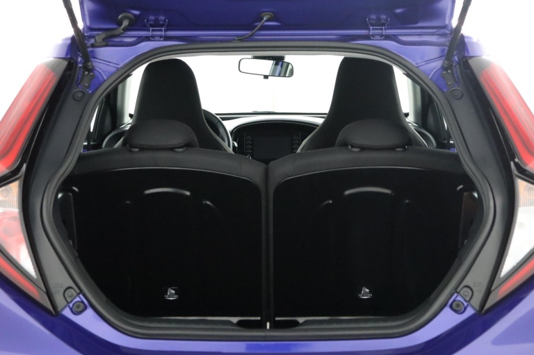 Toyota Aygo X - 1.0 VVT-i MT Play 24