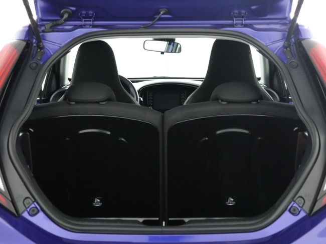 Toyota Aygo X - 1.0 VVT-i MT Play