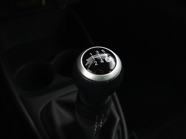 Toyota Aygo X - 1.0 VVT-i MT Play