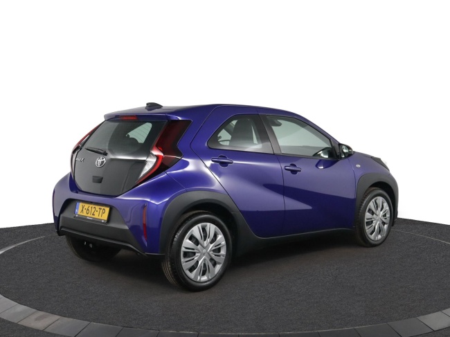 Toyota Aygo X - 1.0 VVT-i MT Play