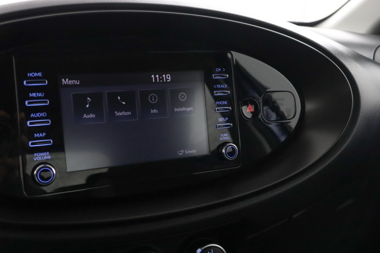 Toyota Aygo X - 1.0 VVT-i MT Play 42