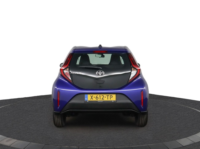 Toyota Aygo X - 1.0 VVT-i MT Play