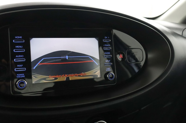 Toyota Aygo X - 1.0 VVT-i MT Play 9