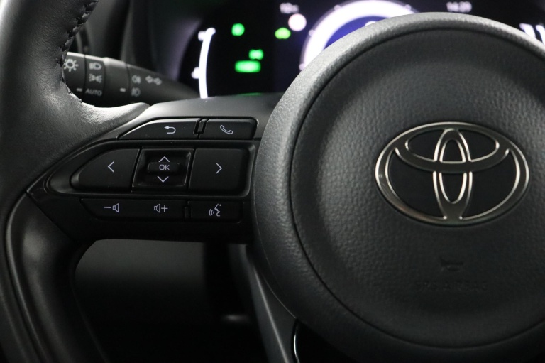 Toyota Yaris - 1.5 Hybrid 115 Dynamic 19