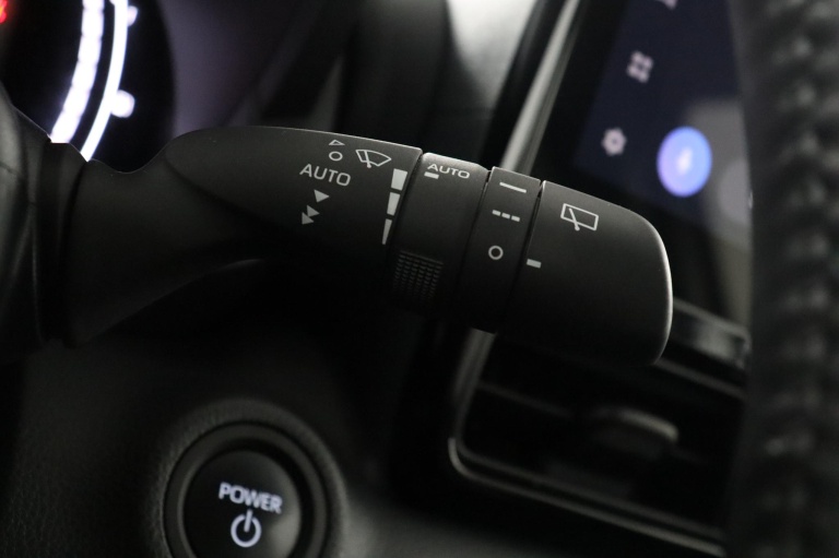 Toyota Yaris - 1.5 Hybrid 115 Dynamic 32