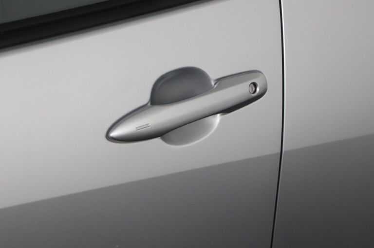 Toyota Yaris - 1.5 Hybrid 115 Dynamic 38