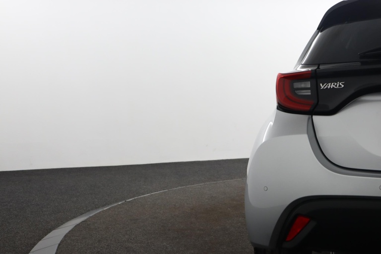 Toyota Yaris - 1.5 Hybrid 115 Dynamic 40