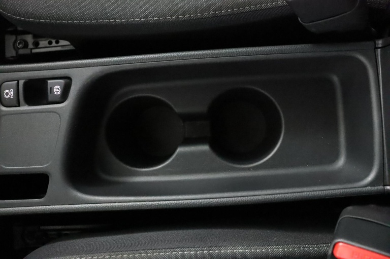 Toyota Yaris - 1.5 Hybrid 115 Dynamic 49