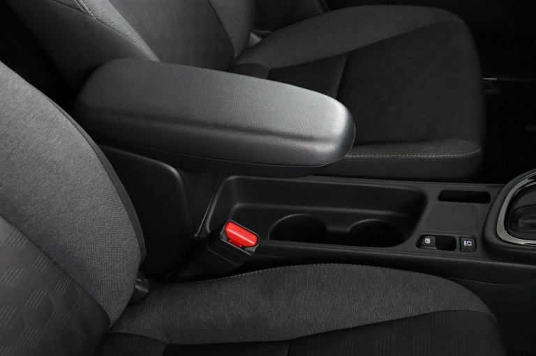 Toyota Yaris - 1.5 Hybrid 115 Dynamic 53