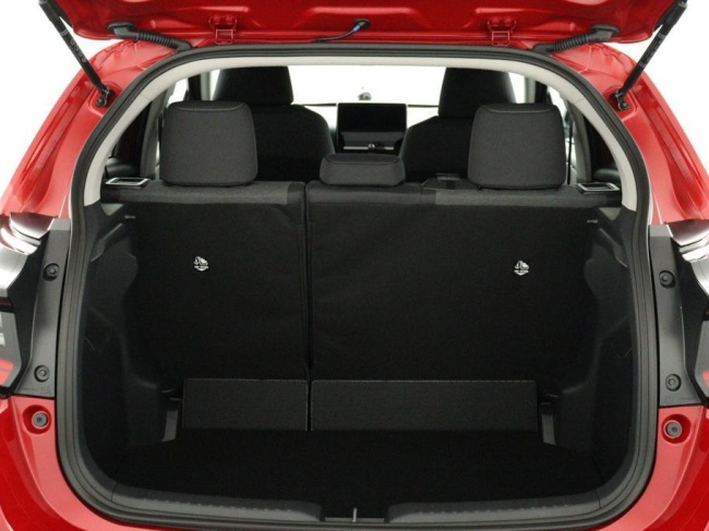 Toyota Yaris - 1.5 Hybrid 115 First Edition