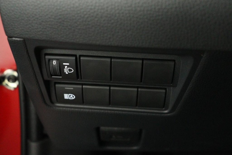 Toyota Yaris - 1.5 Hybrid 115 First Edition 26