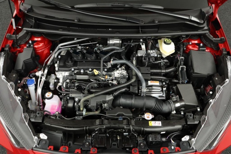 Toyota Yaris - 1.5 Hybrid 115 First Edition 31