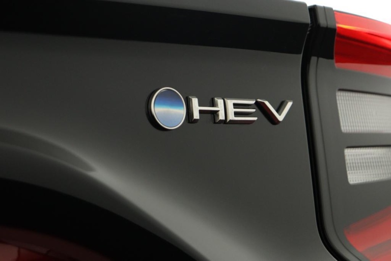 Toyota Yaris - 1.5 Hybrid 115 First Edition 34