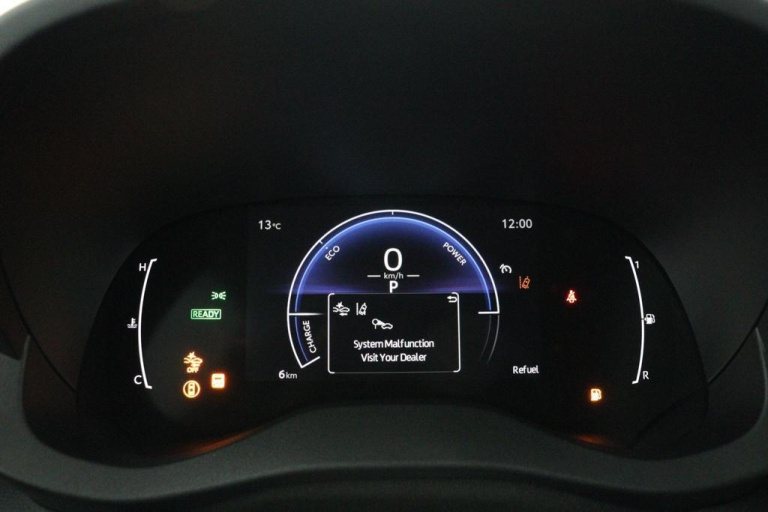 Toyota Yaris - 1.5 Hybrid 115 First Edition 6