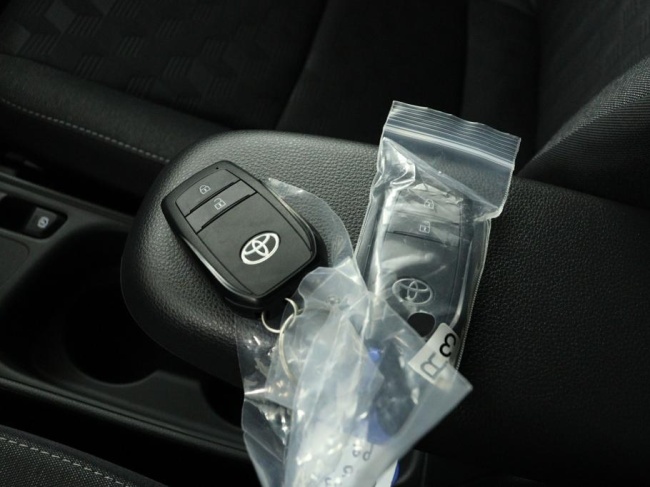 Toyota Yaris - 1.5 Hybrid 115 First Edition