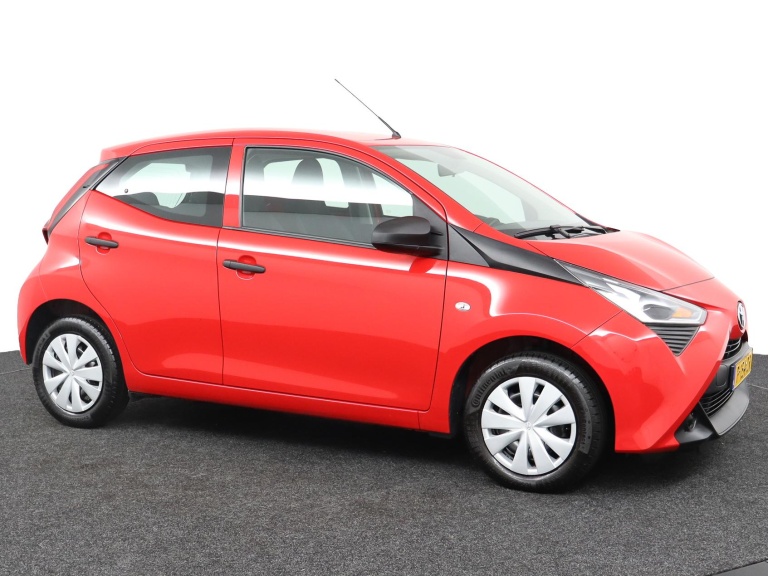Toyota Aygo - 1.0 VVT-i x-Fun 13
