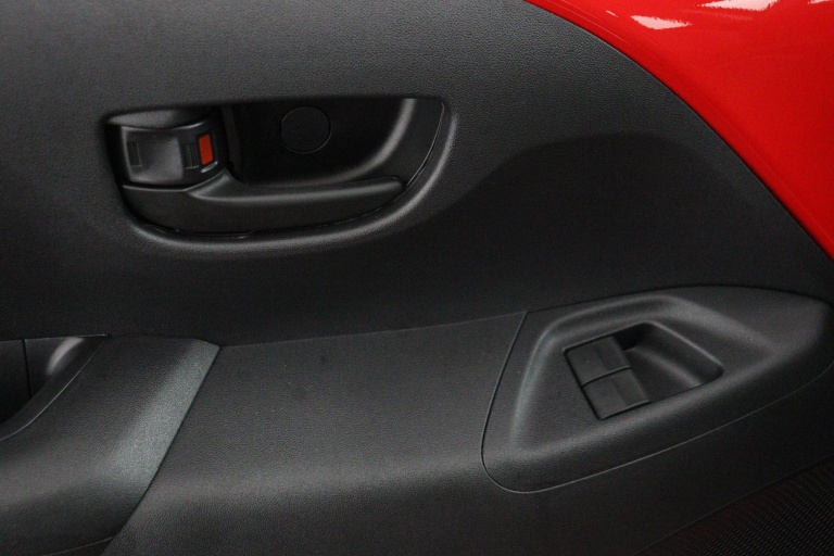 Toyota Aygo - 1.0 VVT-i x-Fun 26