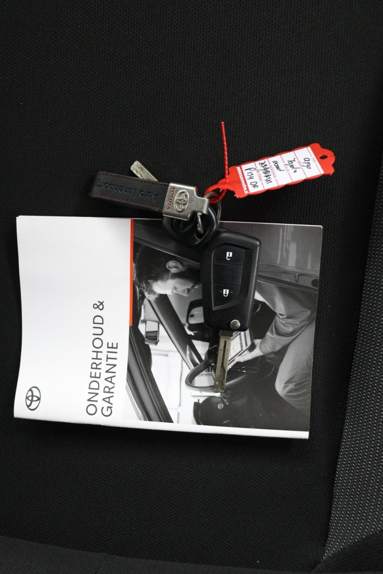 Toyota Aygo - 1.0 VVT-i x-Fun 9