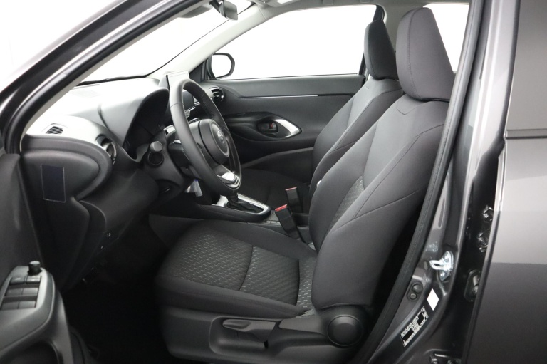 Toyota Yaris Cross - 1.5 Hybrid 115 Active 17