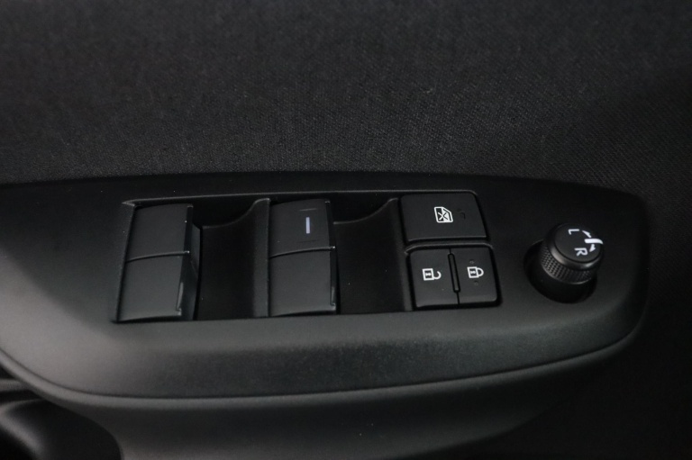 Toyota Yaris Cross - 1.5 Hybrid 115 Active 28