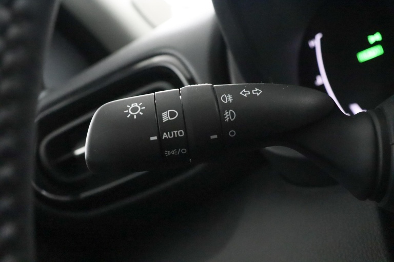 Toyota Yaris Cross - 1.5 Hybrid 115 Active 30