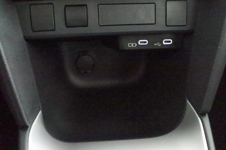 Toyota Yaris Cross - 1.5 Hybrid 115 Active 46