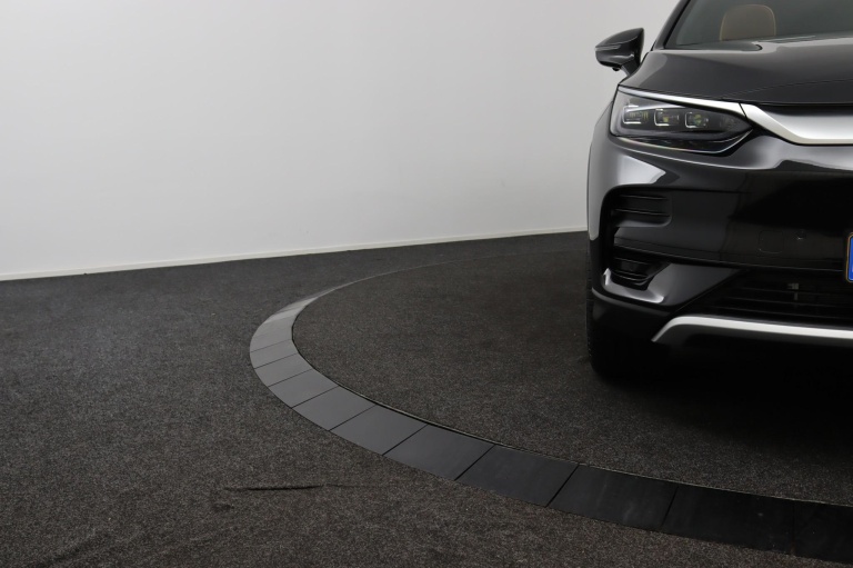 BYD TANG - Flagship 108.8 kWh 13