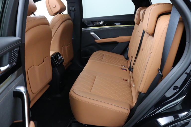 BYD TANG - Flagship 108.8 kWh 18