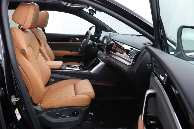 BYD TANG - Flagship 108.8 kWh 19