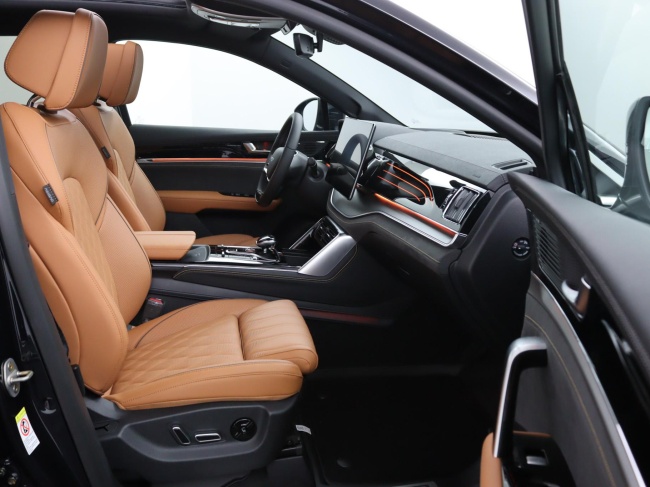 BYD TANG - Flagship 108.8 kWh